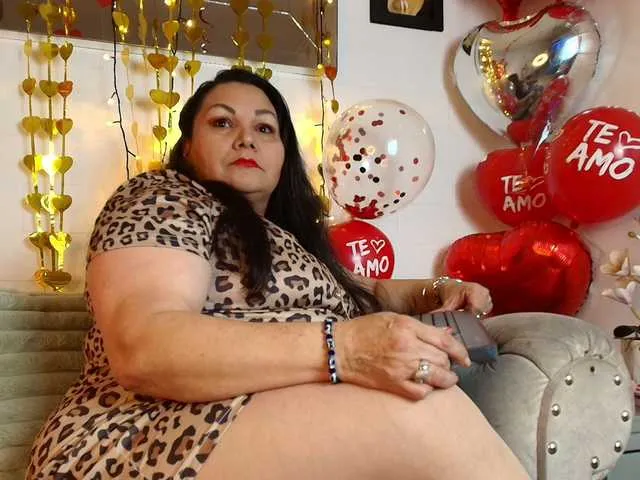 EllenaBoobs Image 17