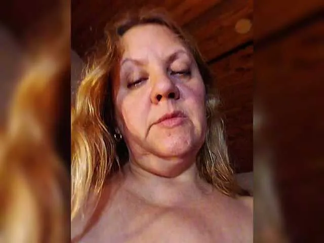 HOTBABYSUCKS1 Image 13