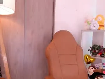 daniellerose_ Image 7