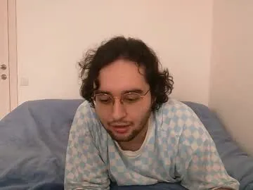 eren_jaeger2000's Thumb Image