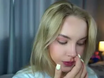 lipswithsmileonthem Image 8