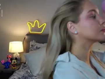 lipswithsmileonthem Image 9