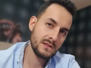 Luis_Guerrero91's Thumb Image