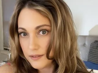 Rose_Angeli's Thumb Image