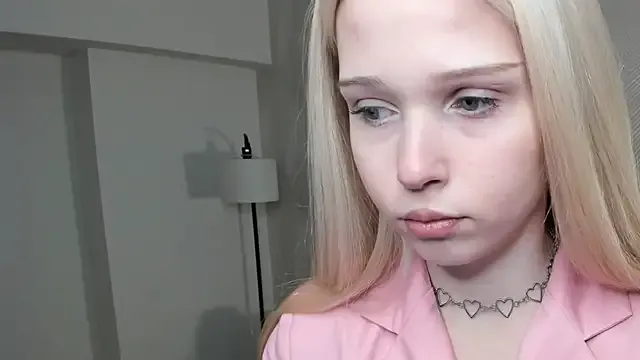 CherrylHolme Image 4