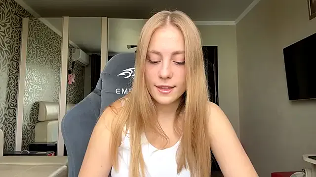 DreamyOlivia Image 4