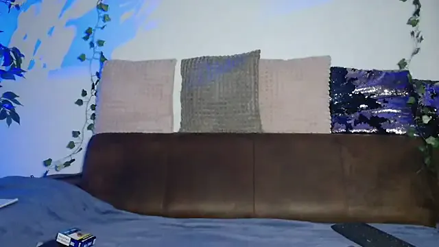 Jasmin-White Image 13