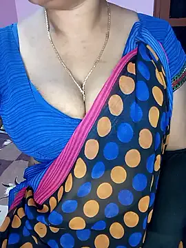 KannadaTamilTeluguBeauty Image 18