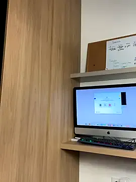 Katee_Jones Image 16