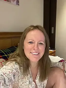 madamlillyrose Image 15